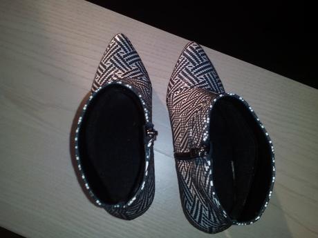 Kožené členkové čižmičky v.39,5 - nové, 39