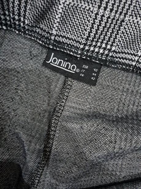 Kárované nohavice, 38