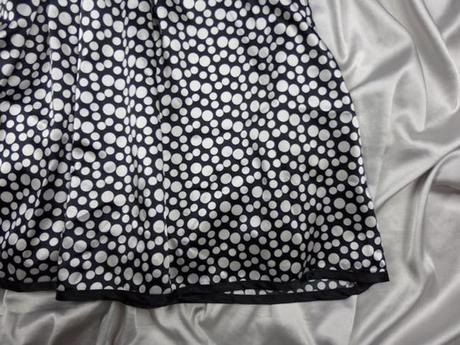 Letné saténové šaty, 38