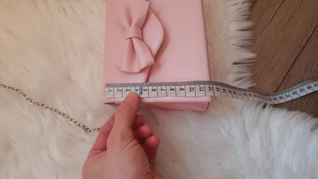 Detska ruzova kabelka, 