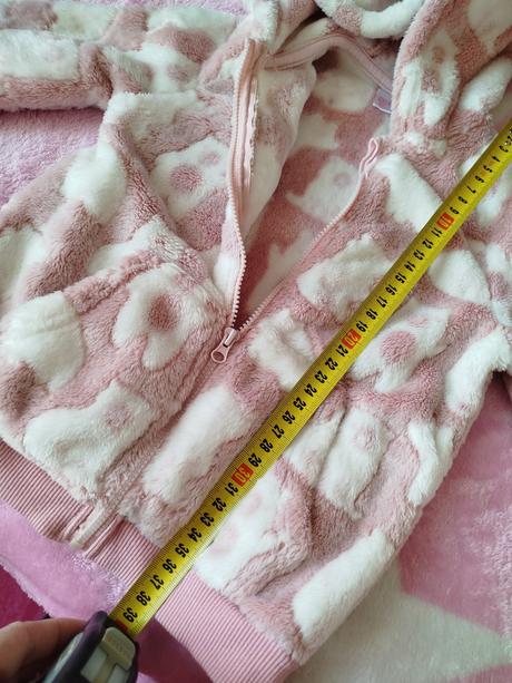 Prekrásna huňatá mikina v top stave, 92