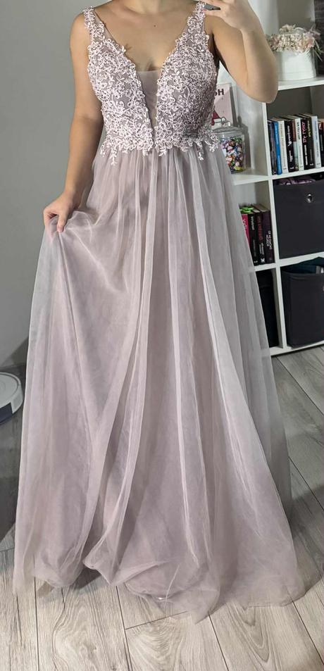 Púdrovoružové šaty, m