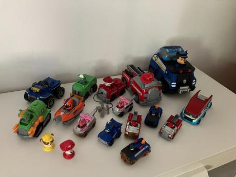 Sada autíčok paw patrol,