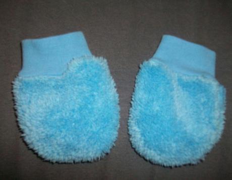 Rukavicky pre babatko, 62