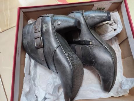 Raz obute mustang c.37, mustang,37