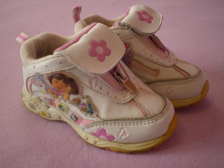 Kvalitné kožené botasky dora, 22