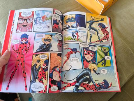 Komix lienka a čierny kocúr miraculous, 