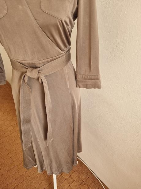 Bledohnedé zavinovacie šaty s, s