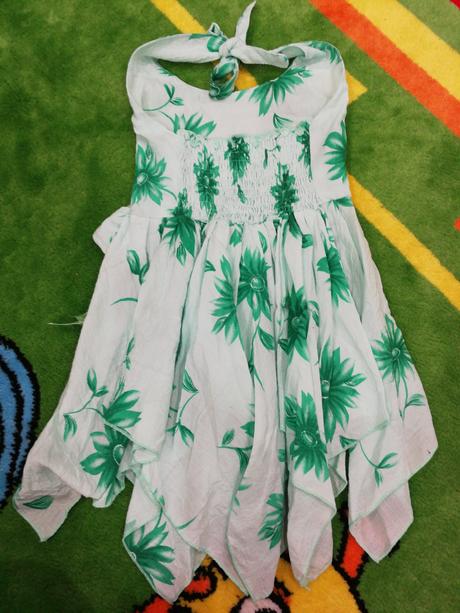 Šaty na viazanie, 98