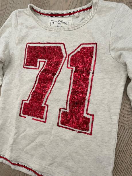 Mikina s číslom, c&a,134