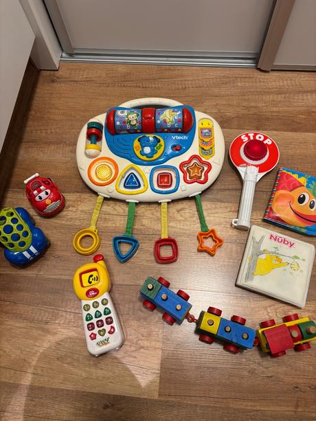 Zvukové a svetelne hračky pre najmenších, 