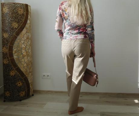 Kvietkovaný pulovrík bavlnená priadza,, 36