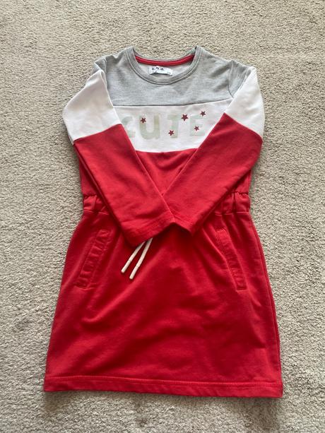 Teplákové šaty, 104