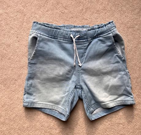 Bledomodré kraťase riflové z elastickej rifloviny, lindex,122