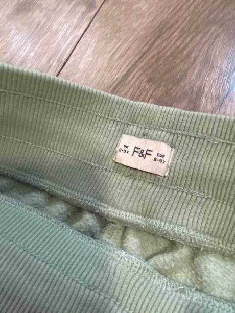 Tepláky, basics,134