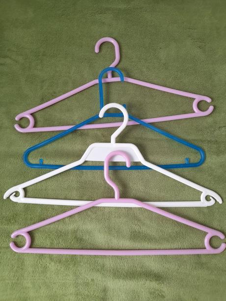 Vešiak ramienko 4 kusy, 