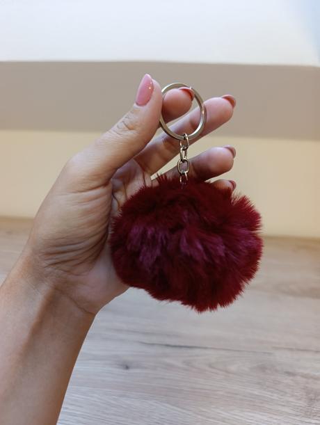 Prívesok pom - 8 farieb, 