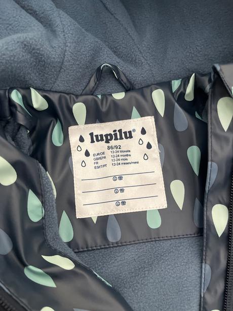 Lupilu bunda do dažďa, lupilu,86