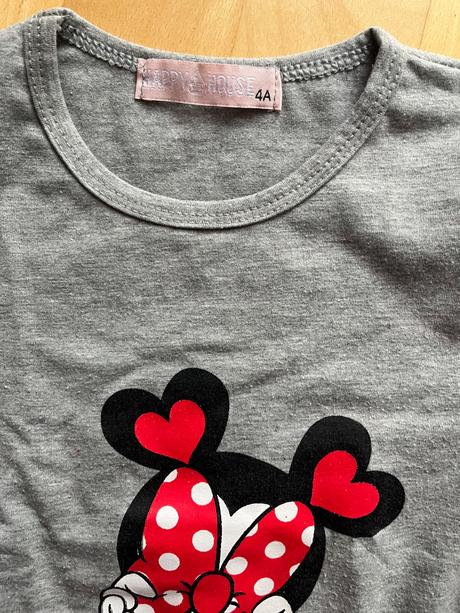 Dievčenská súprava, 98