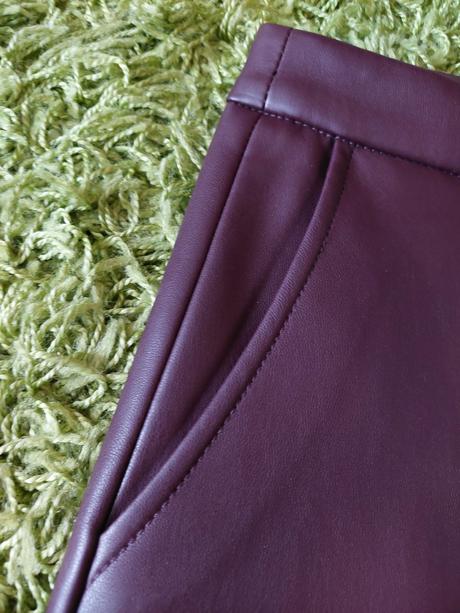 Kozenkova sukna reserved vel. 34, reserved,34