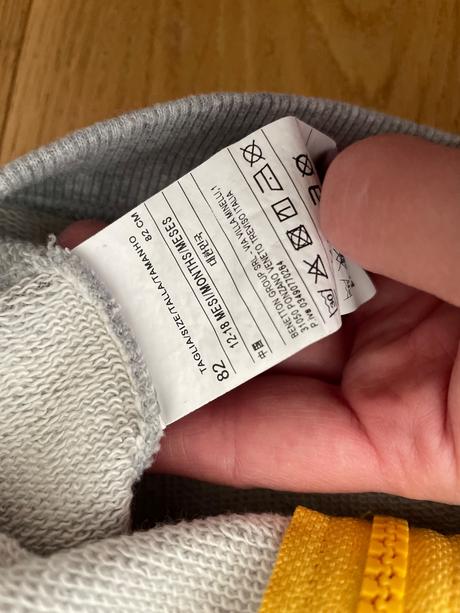 Benetton mikina s kapucnou, benetton,80