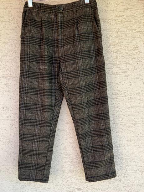 Nohavice hnedé hrubšie, zara,140