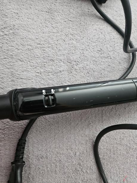 Žehlička na vlasy,