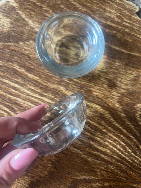 Skleneny svietnik na čajovú sviečku, 