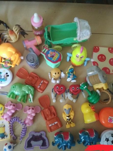 Mix drobných hračiek, 