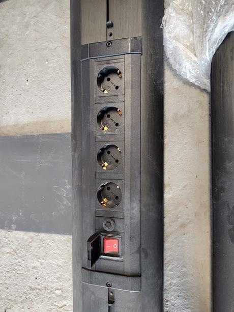 Stojan na tv, tv konzola, 