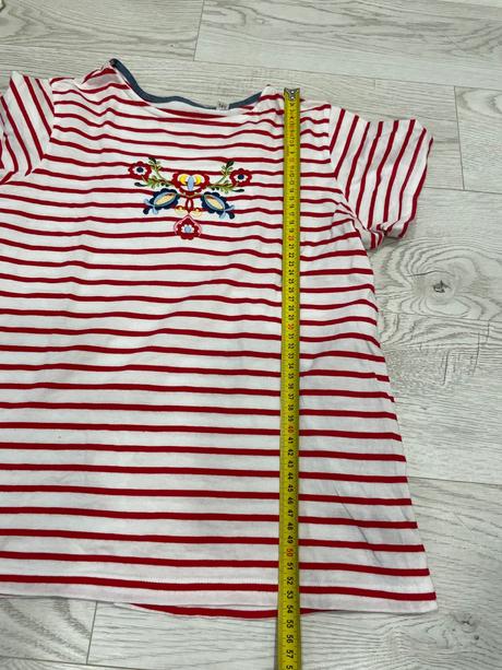 Pásikavé tričko s výšivkou xs/s, s