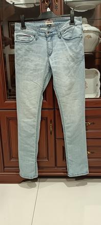 Rifle tommy hilfiger m/l - orig., tommy hilfiger,l