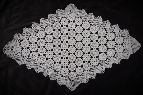 Biely háčkovaný obrus/háčkovaná dečka 1,