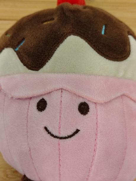 Retro plyšový košíček jellycat amuseables cupcake,