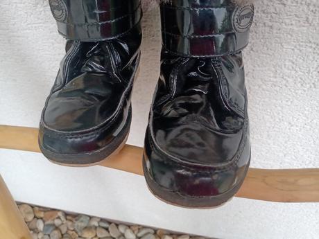 Snehule garvalin s postovnym, 28