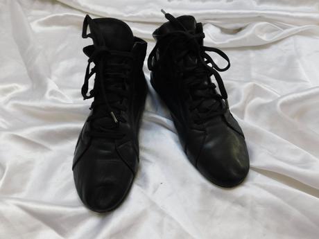 Kvalitne kozene športove topanky, baťa,37