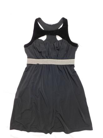 Velmi pekne saty, 38