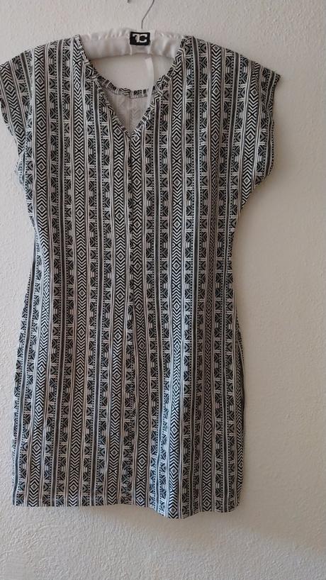 Pohodlné ľahké letné šaty zn. c&a, c&a,s