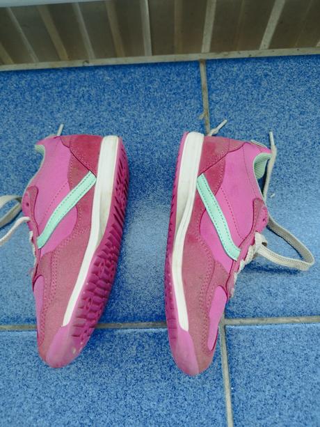 Tenisky, reserved,30