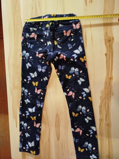 Menšestrové džegíny s nastaviteľným pásom, h&m,128