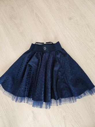 Sukňa krásne nazbieraná, 140