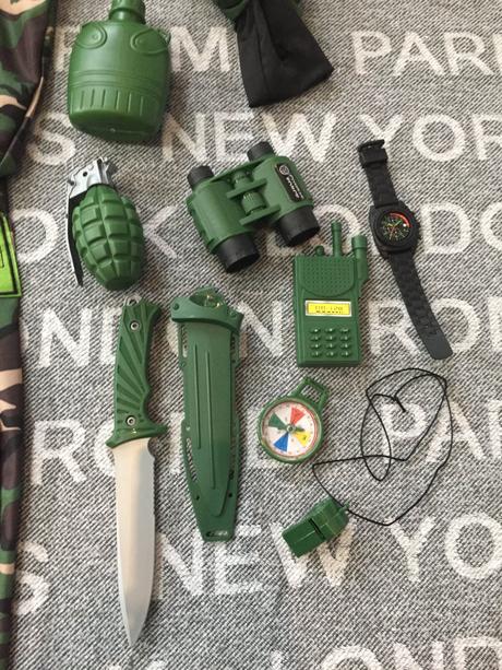 Chlapcensky kostym vojak 10-12 rokov,