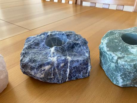 Svietniky z minerálov, 