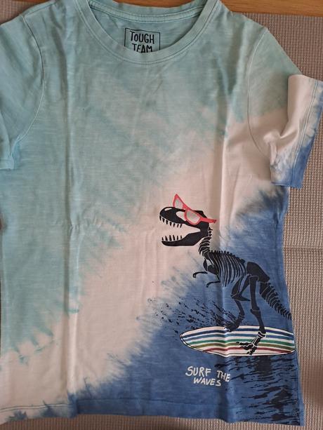 Tričká dinosaury, 140