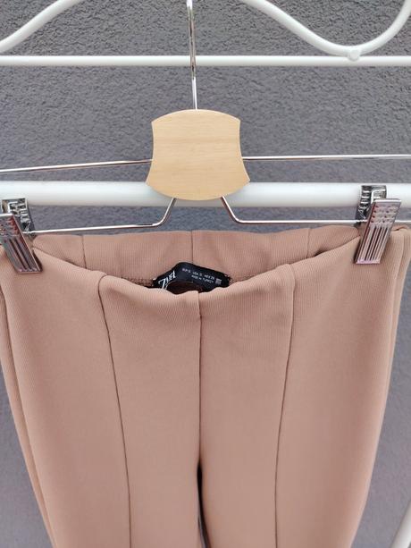 Bledo hnedé legíny s rázporkami zara, zara,s