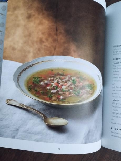 Tradičná moderná kuchyňa, 