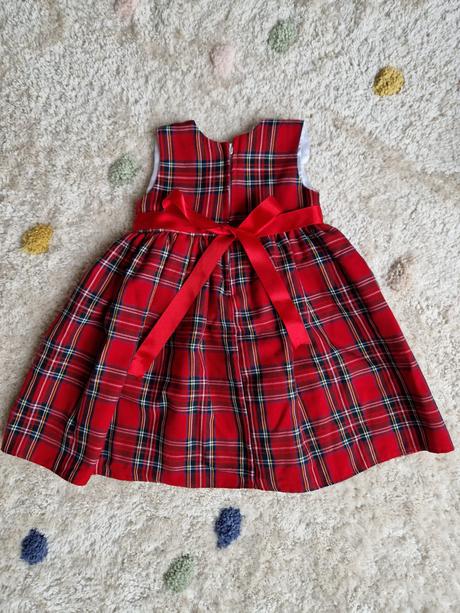 Vianočné kárované šaty, 86