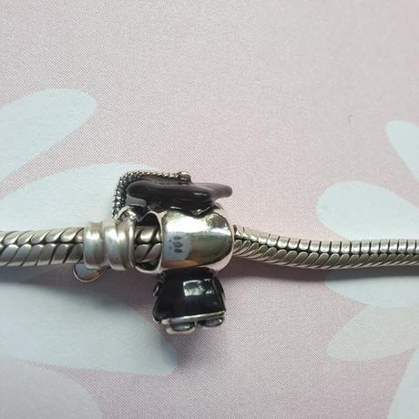 Prívesok macko absolvent, 