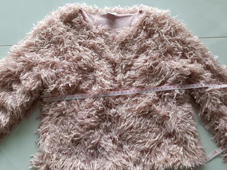 Ružovy kabátik, 134