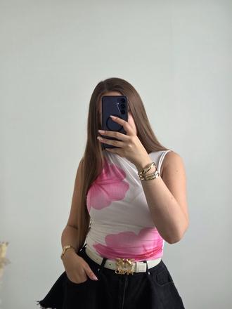 Letný top s, s